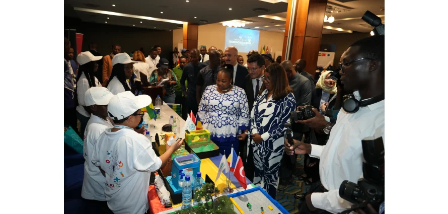 Gabon’da düzenlenen 4. Bilim Fuarı, 17 ülkenin katılımıyla gerçekleştirildi